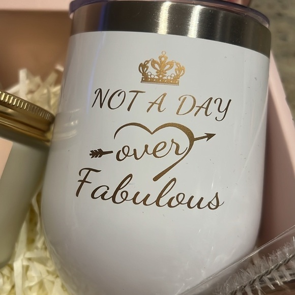 NEW Fabulous & 40 Happy Birthday Box in Pink - Picture 5 of 12